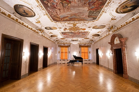 Bank Austria Salon