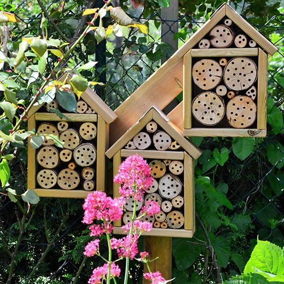 Insektenhotel im Garten