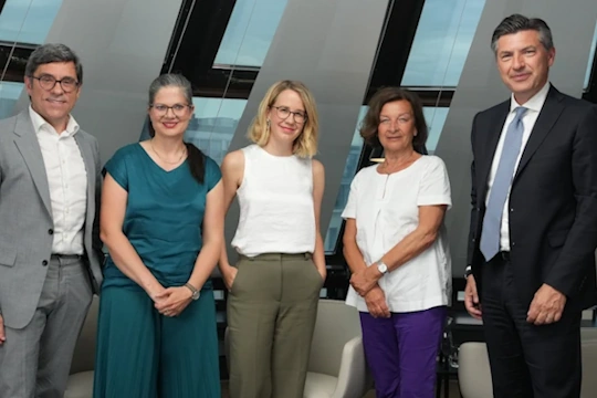 Robert Zadrazil, Karin Gutierrez-Lobos, Flora Gall, Kathrin Karsay