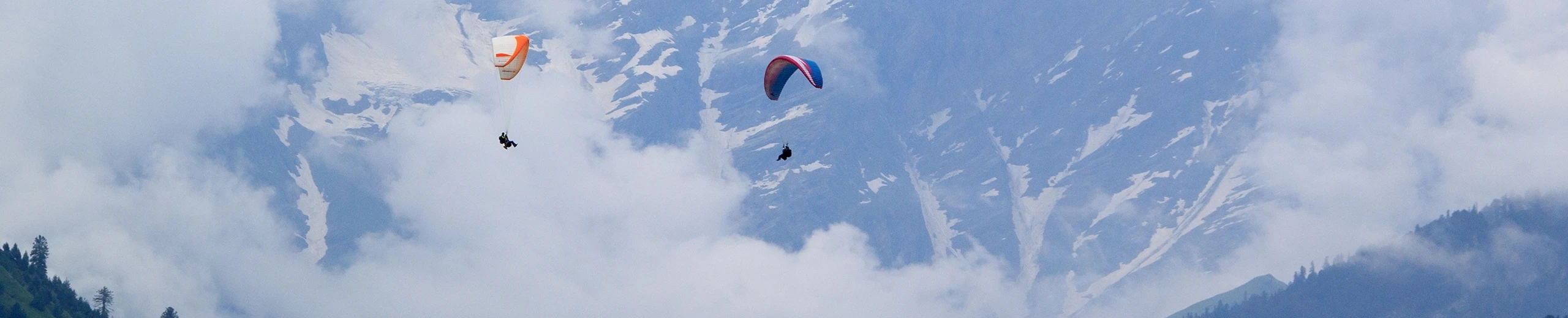 paragliding in the mountains