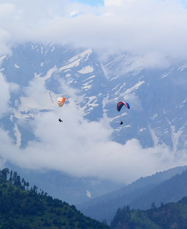 paragliding in the mountains